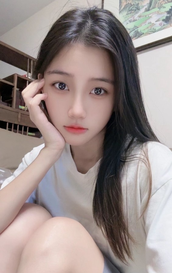 成都白皙粉嫩敏感小穴