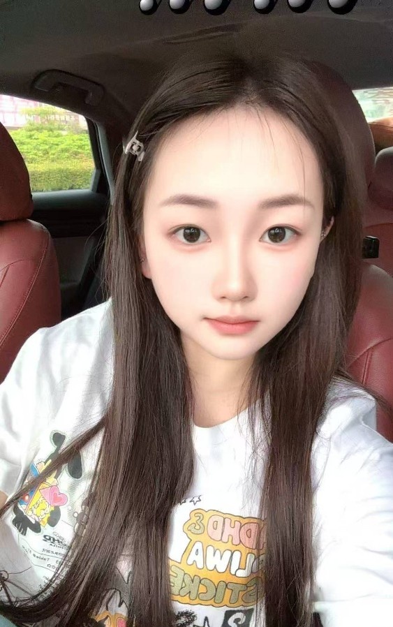 纯欲前凸后翘嫩妹