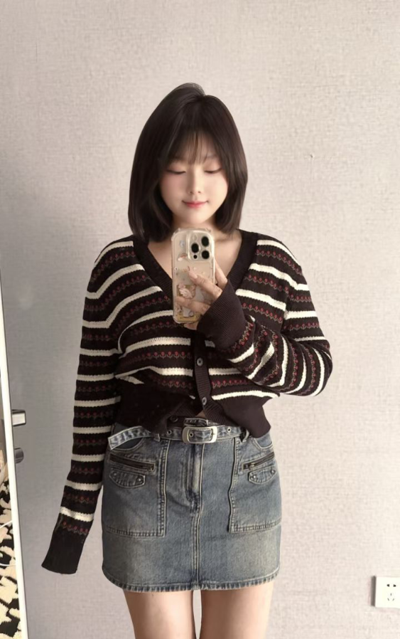 清纯短发美女