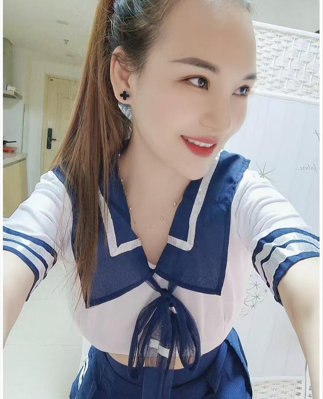 黑丝骚御姐圆圆