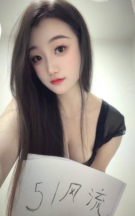 舌吻长发女神雯雯
