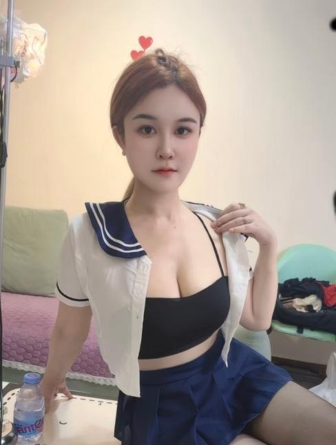 性感包臀御姐