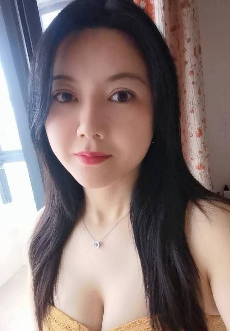 园区大奶少妇啊朱