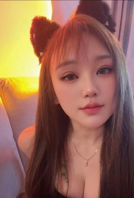 沙井美臀小甜甜