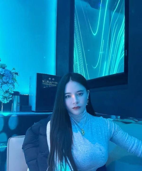 大波辣妹纯儿