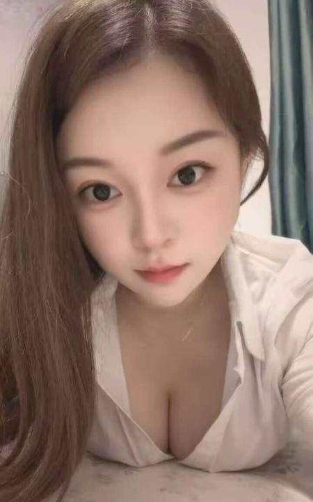大奶毒龙丹妮