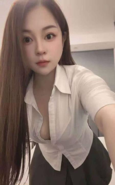大奶毒龙丹妮