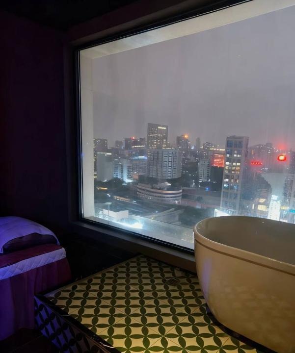 广州探店之口爆会所