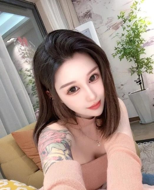 私教莫妮卡