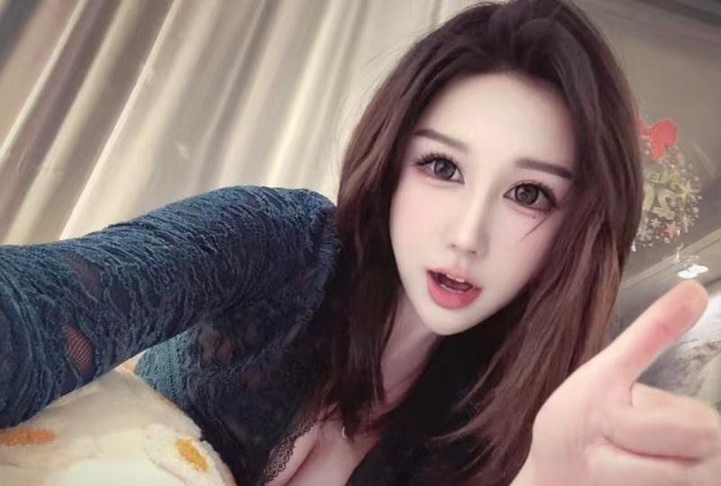 私教莫妮卡