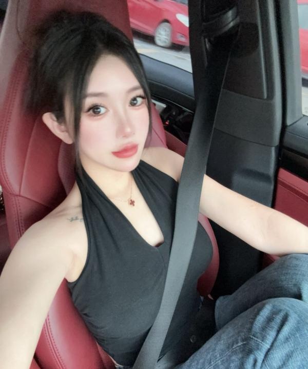 吴中肤白貌美骚货