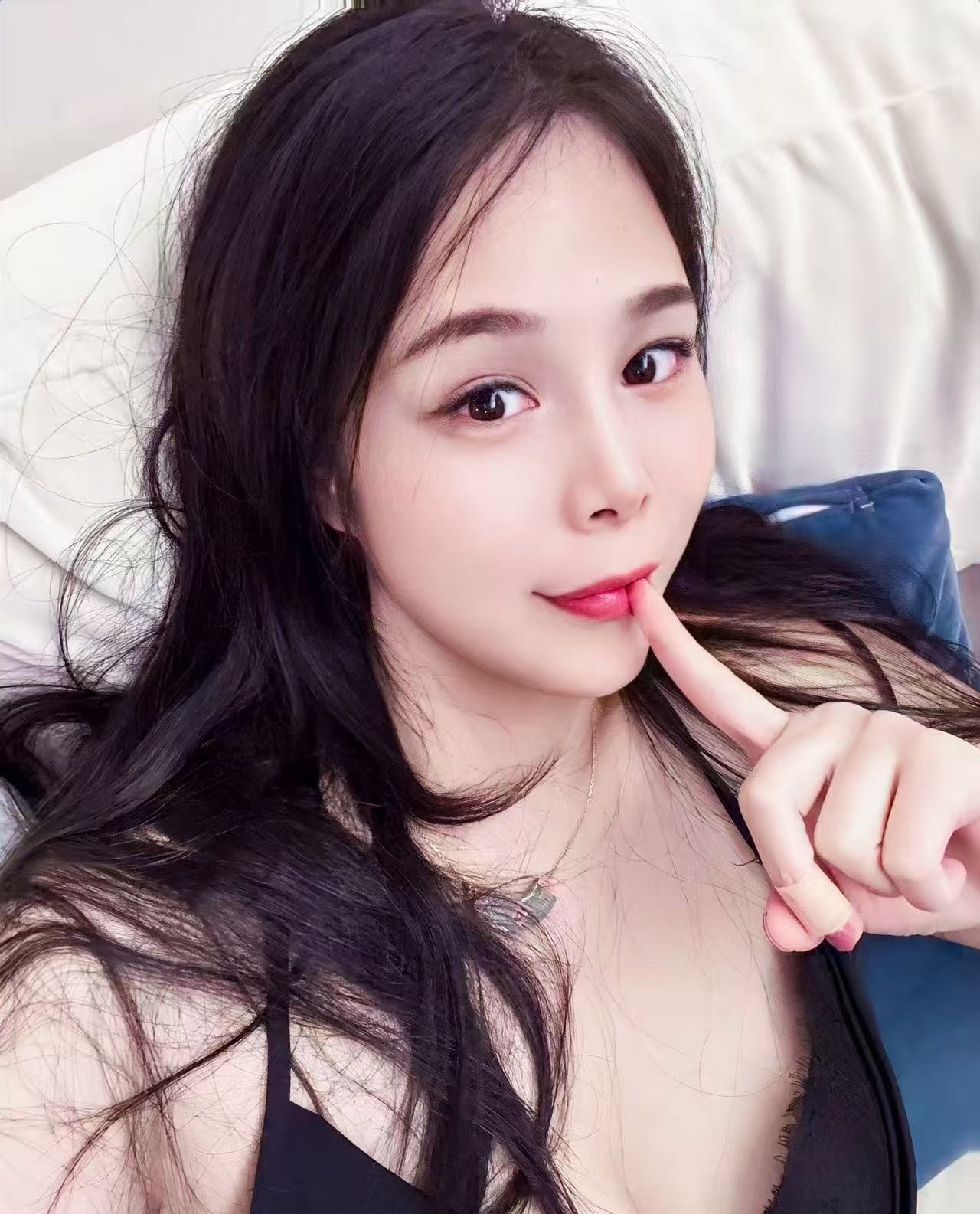 172cm长腿猫妹