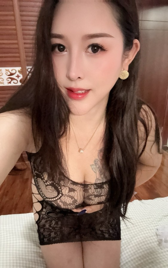 盘龙大胸妹