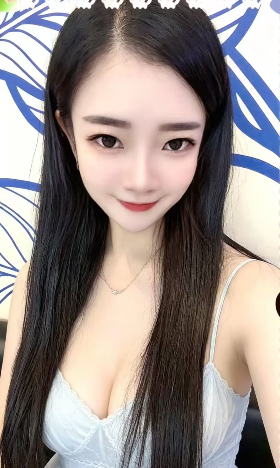 肤白嫩妹九月