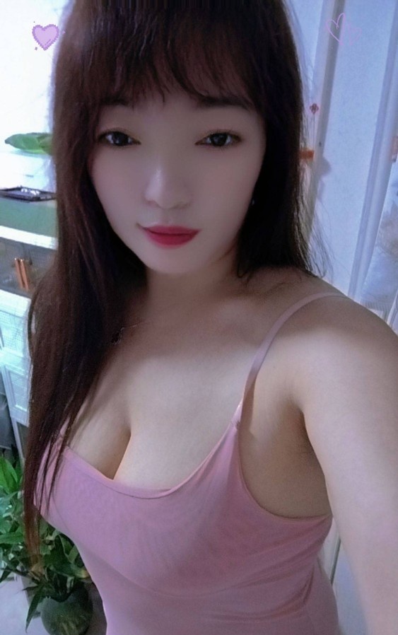 风骚大胸蜜桃臀