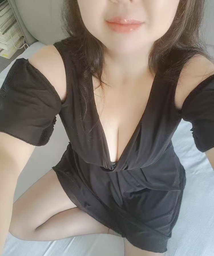 闵行七宝F奶少妇
