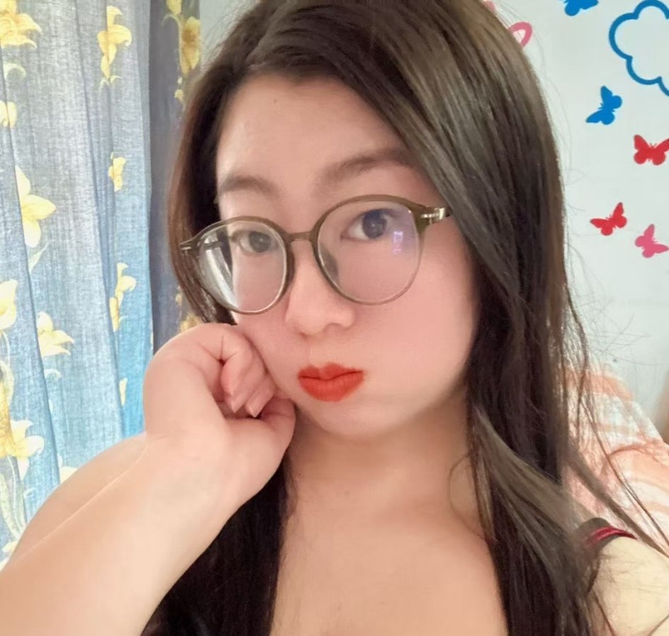 丰满骚女