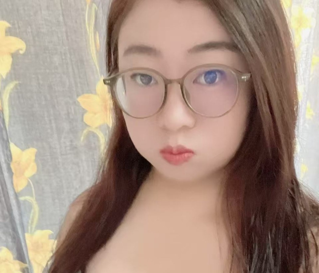 丰满骚女