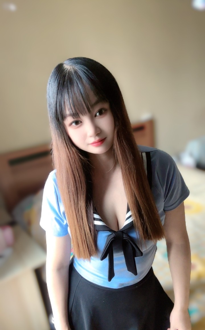 肤白骚彤彤双飞