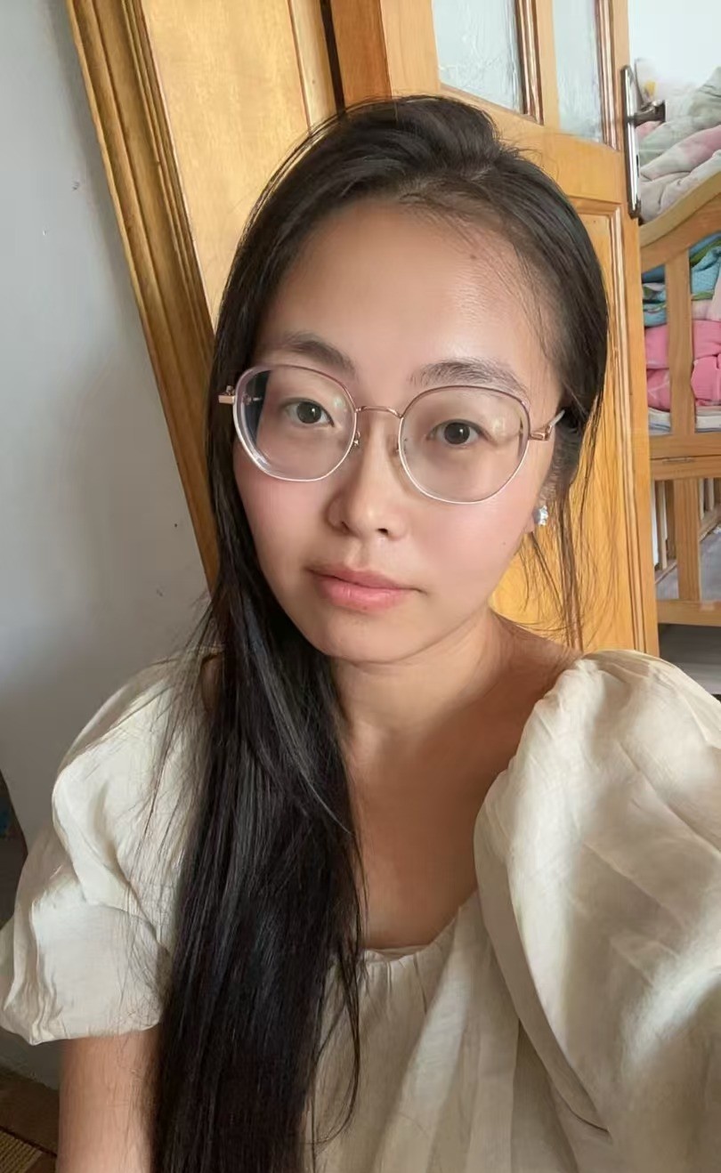 沈阳少妇抱抱熊