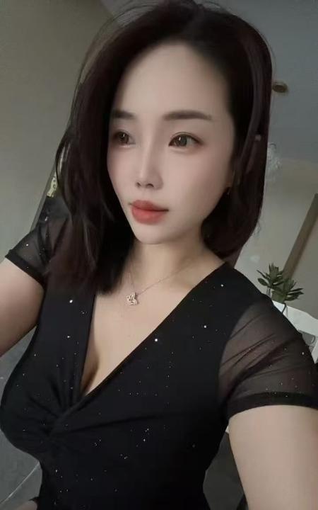 蜀山大胸浪姐姐