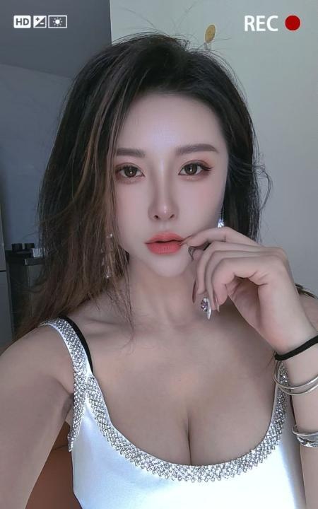 双胞胎大奶御姐