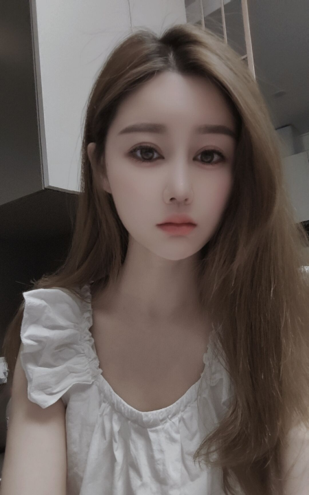 三点粉Vivian