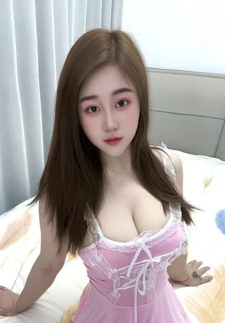 上城高挑大奶妹