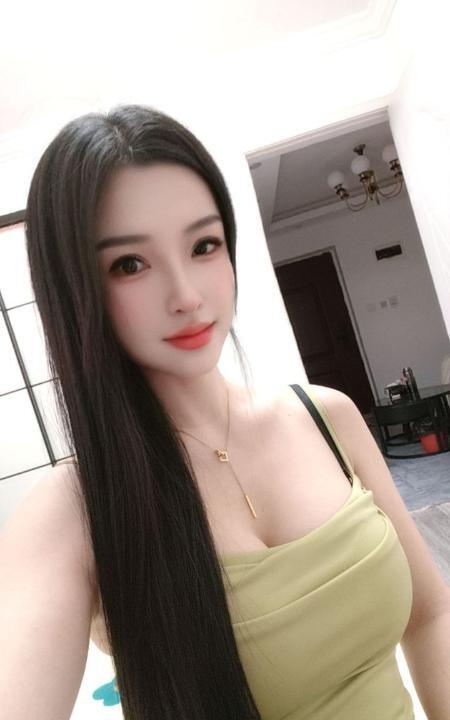肤白美胸御姐婷儿