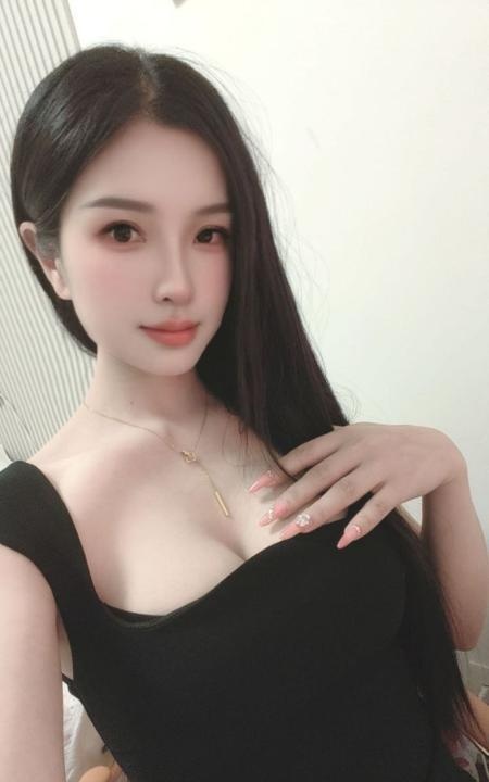 肤白美胸御姐婷儿