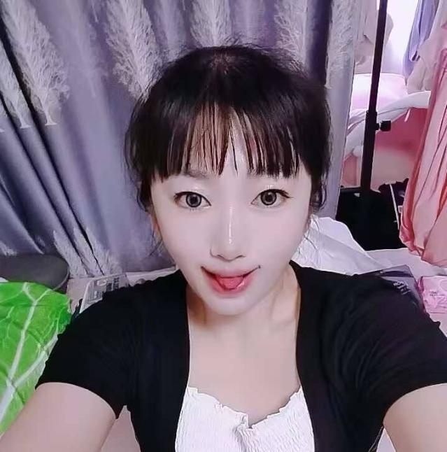 天花板服务女奴桃桃