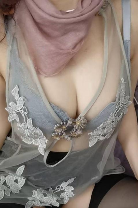 拱墅三通舌精老板娘