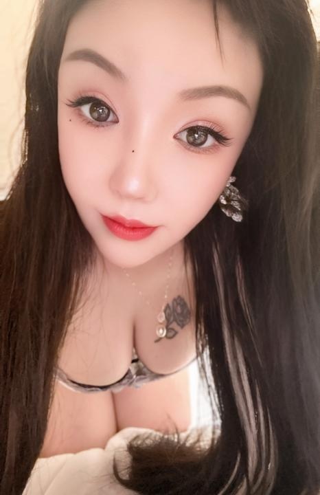 风骚巨乳轻熟女