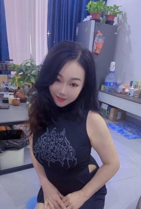 白云大胸少妇蕊蕊