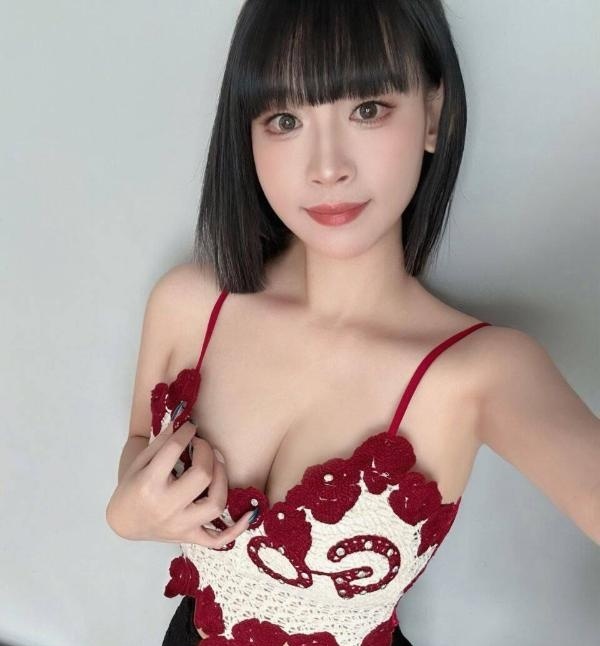 南门短发甜妹服务控
