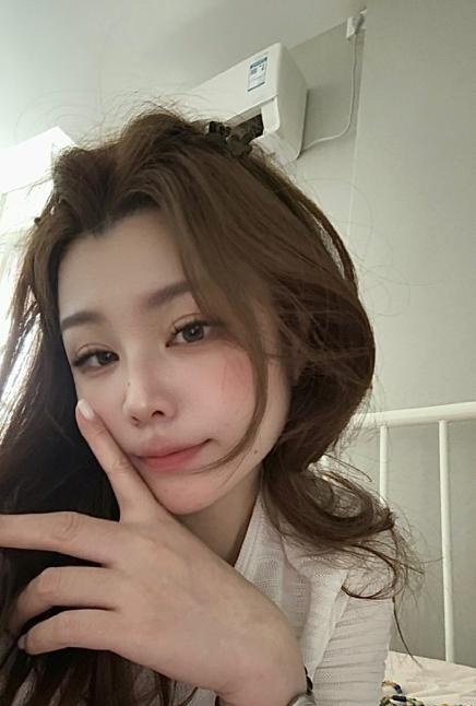 相城翘臀性感妹妹