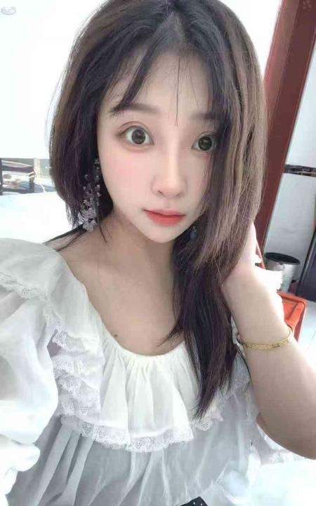 个人自聊D奶雪雪