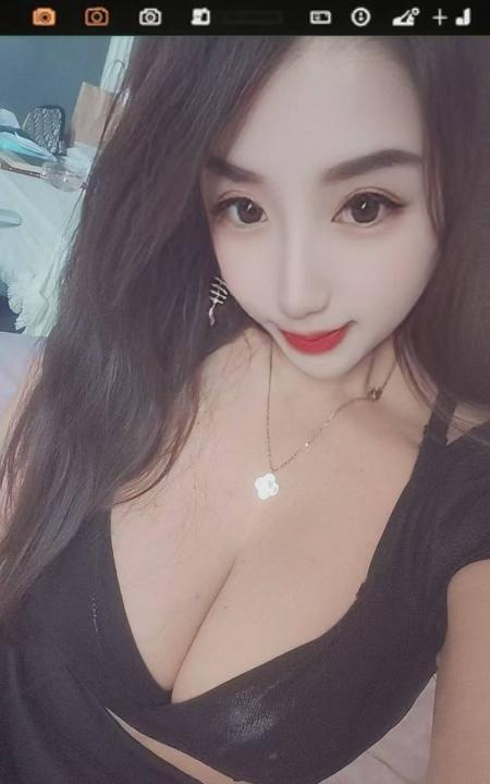 朝阳大胸身材好妹子