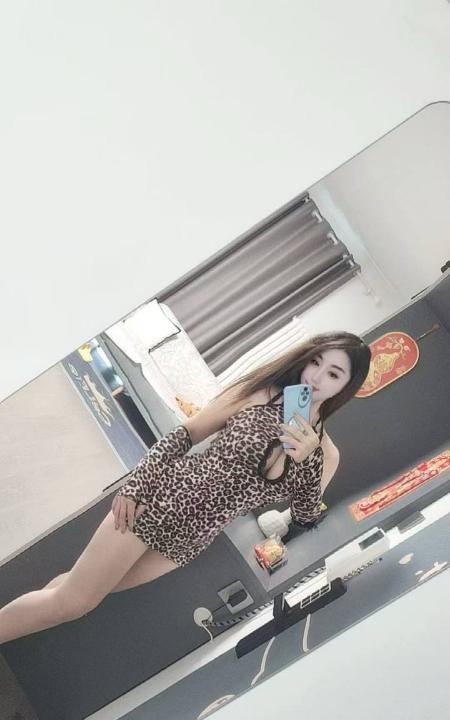 朝阳大胸身材好妹子