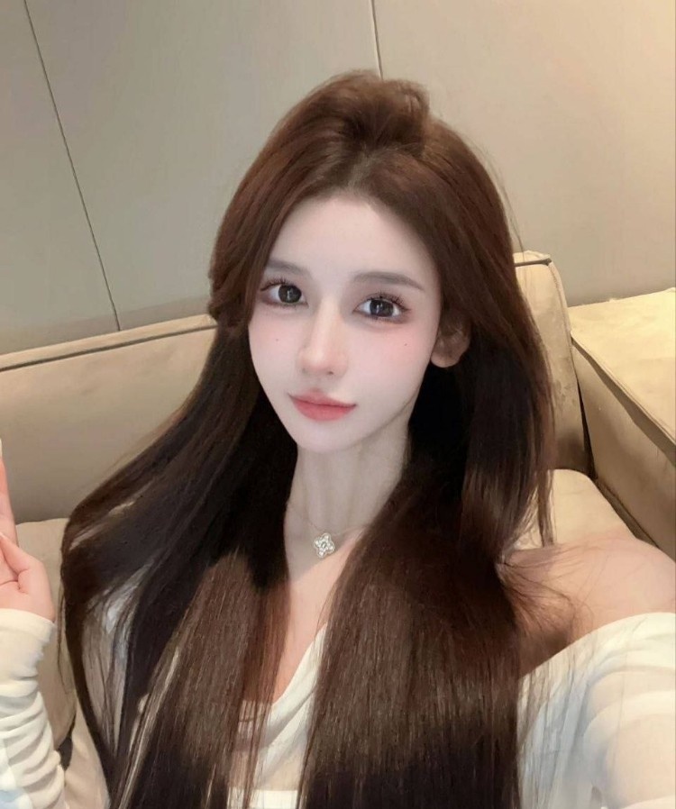 很骚的一个妹子，服务很热情