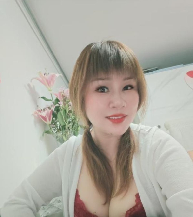 广州市丰满熟女帝王服务