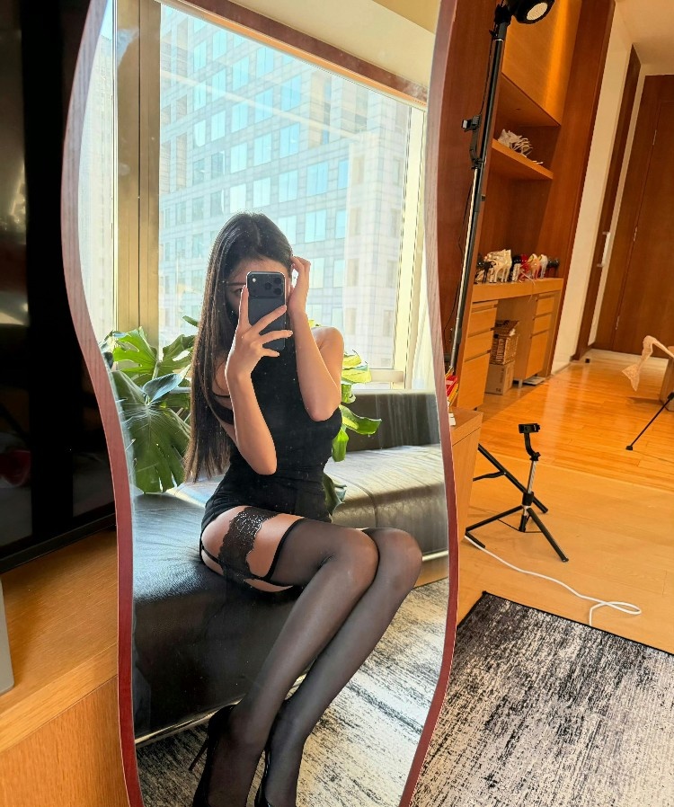 高质量美女 兼职下海身材极品性感温柔