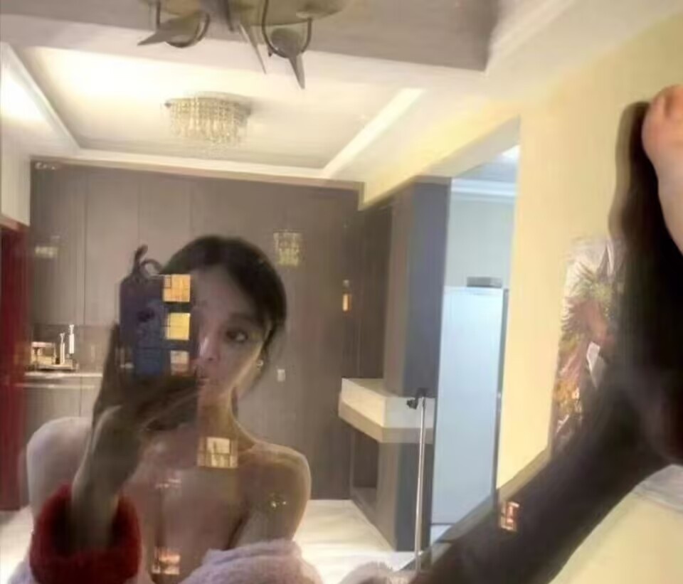 昆明大胸极品骚逼妹兼职的妹子