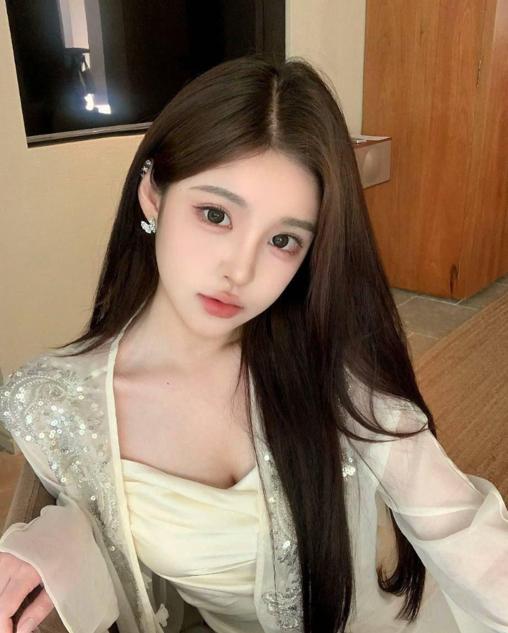 白嫩小新人逼紧乳头小粉嫩爽爽爽