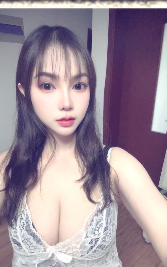 36D大奶美女少妇