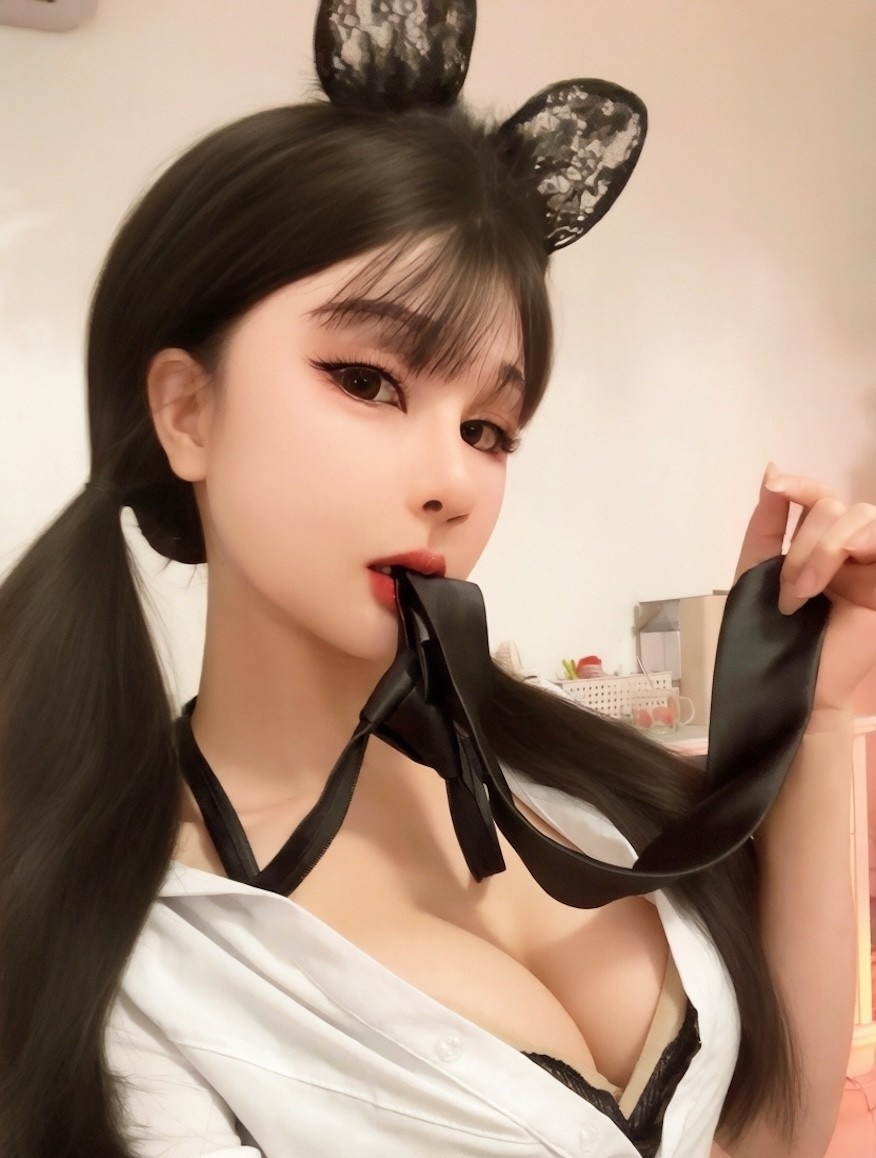 S翘臀骚奶瑶