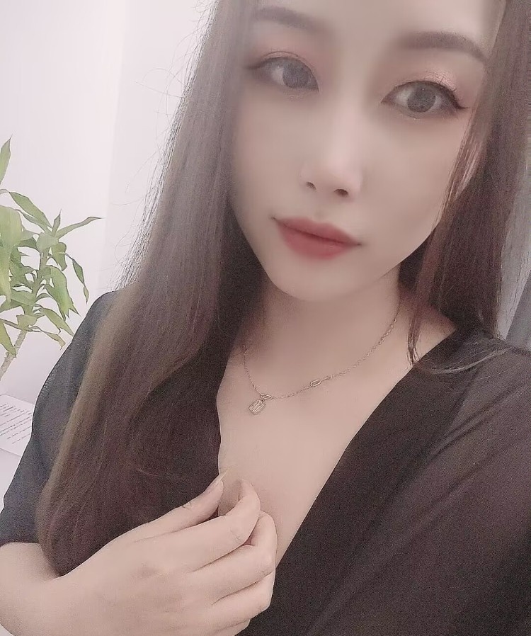 呈贡万达旁四川少妇