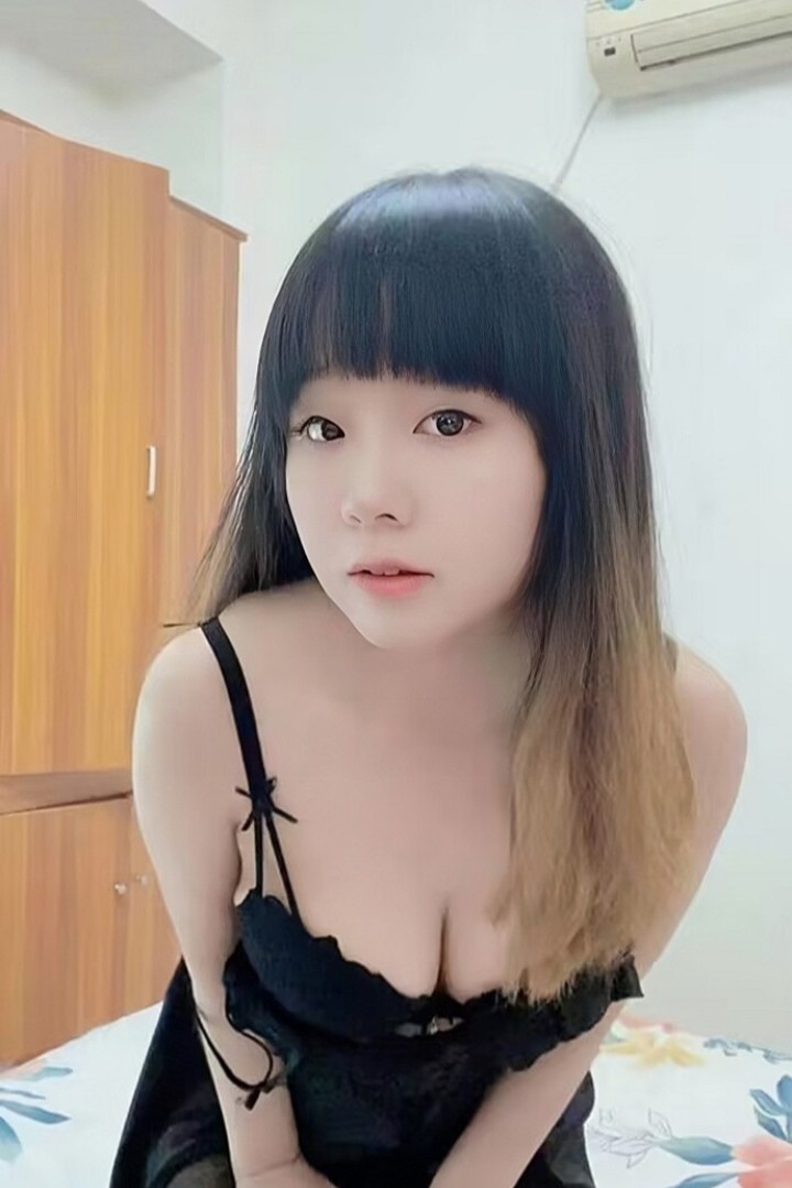 大奶萝莉可可